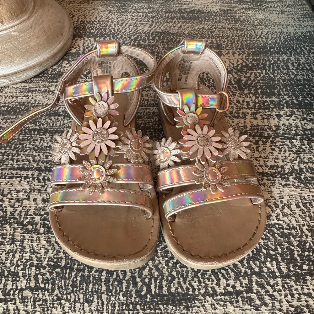 Maggie & Zoe metallic pink Summer sandals